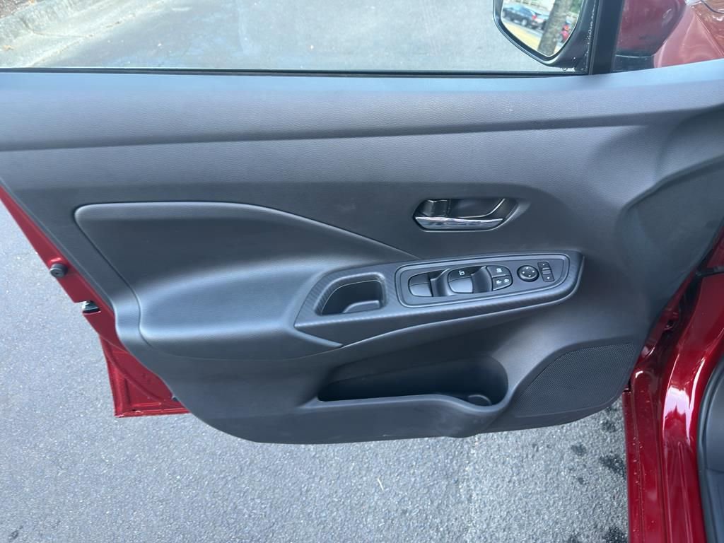 New 2025 Nissan Versa SV image 16