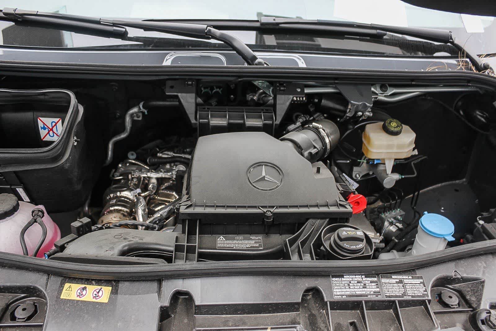 Used 2023 Mercedes-Benz Sprinter 2500 image 34