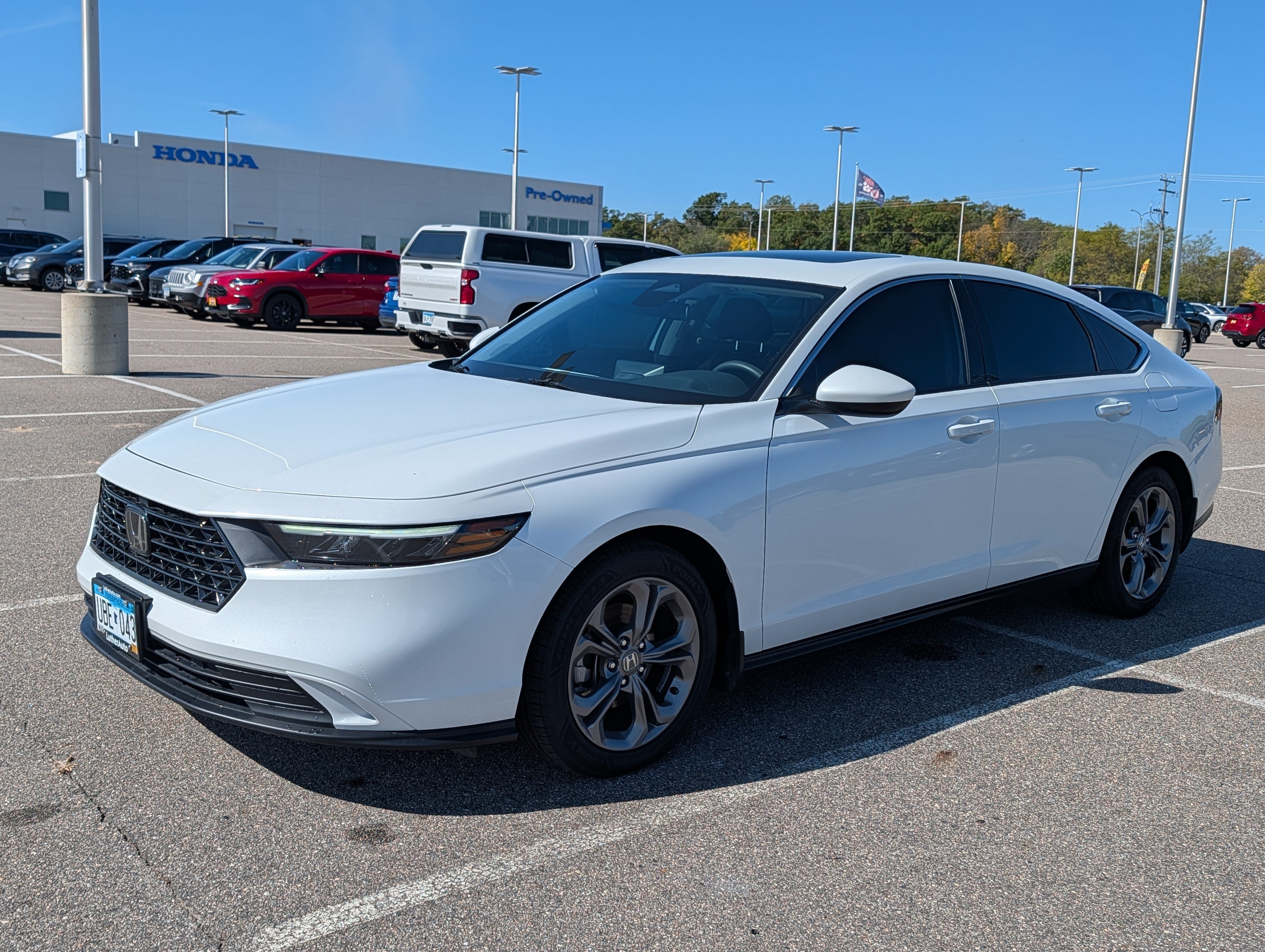 Used 2024 Honda Accord EX image 2