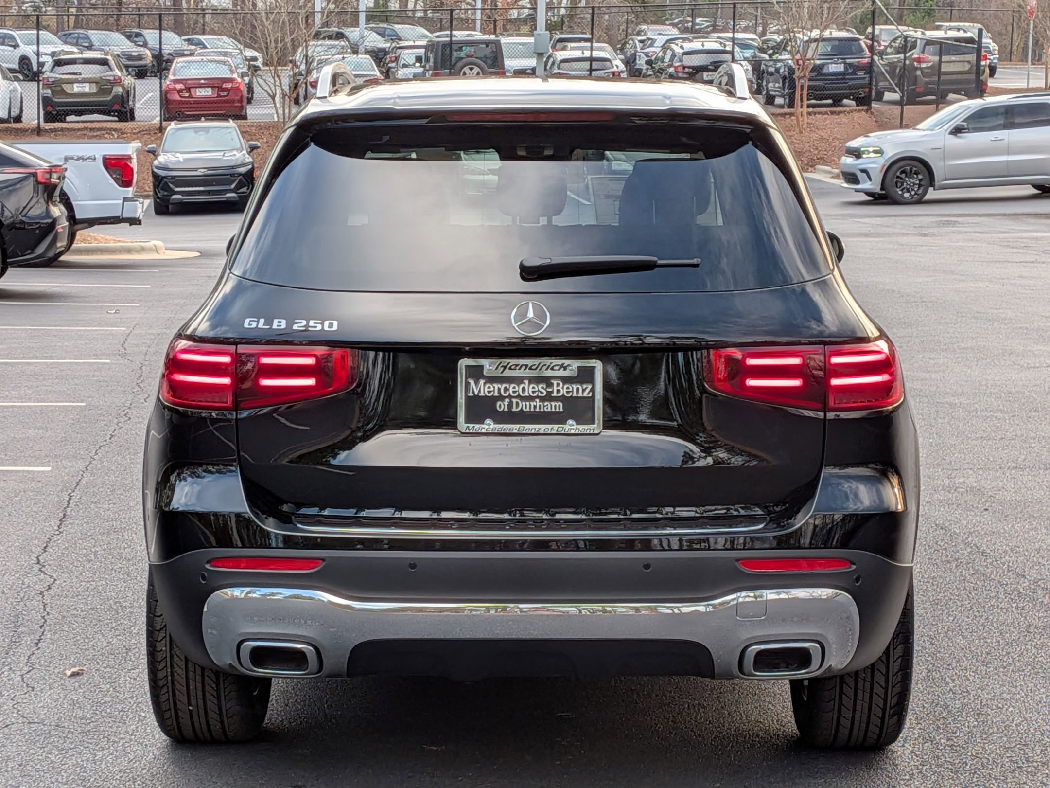 New 2026 Mercedes-Benz GLB 250 image 9