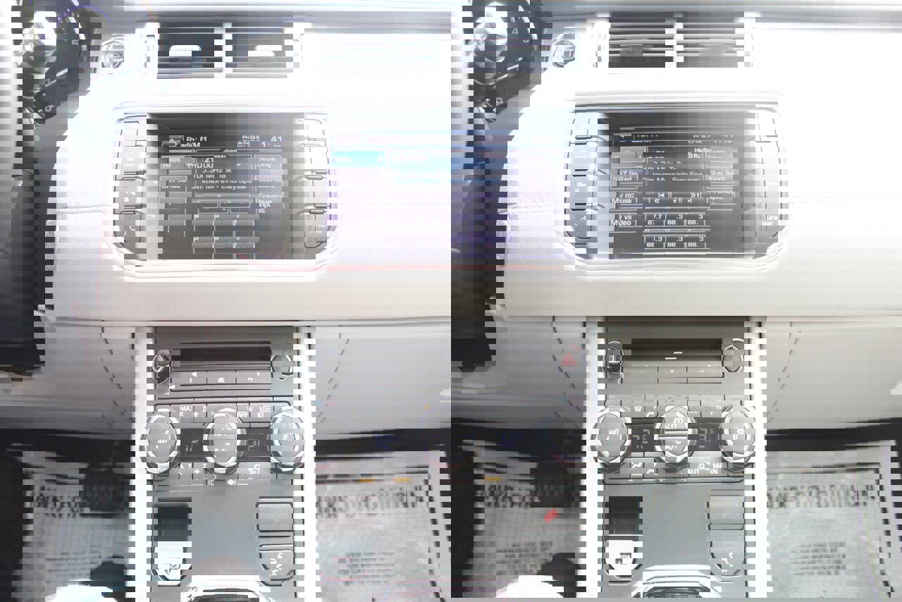 Used 2012 Land Rover Range Rover Evoque Pure Plus AWD/4WD image 7