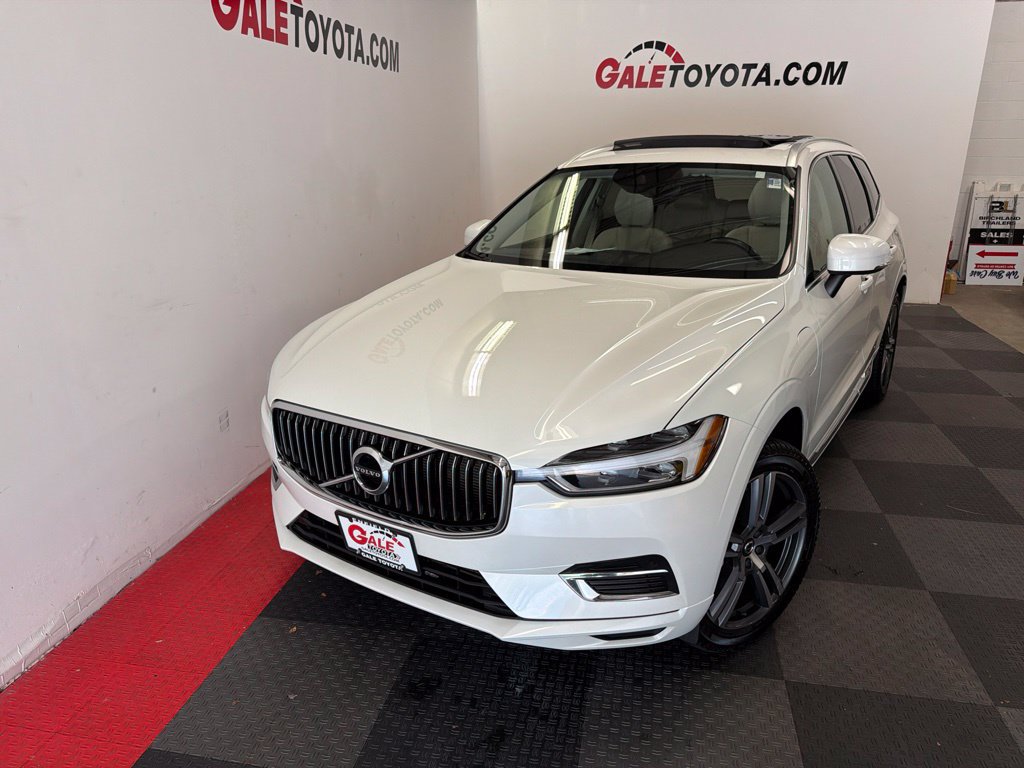 Used 2021 Volvo XC60 T8 Inscription Expression w/ Protection Package Premier AWD/4WD image 3