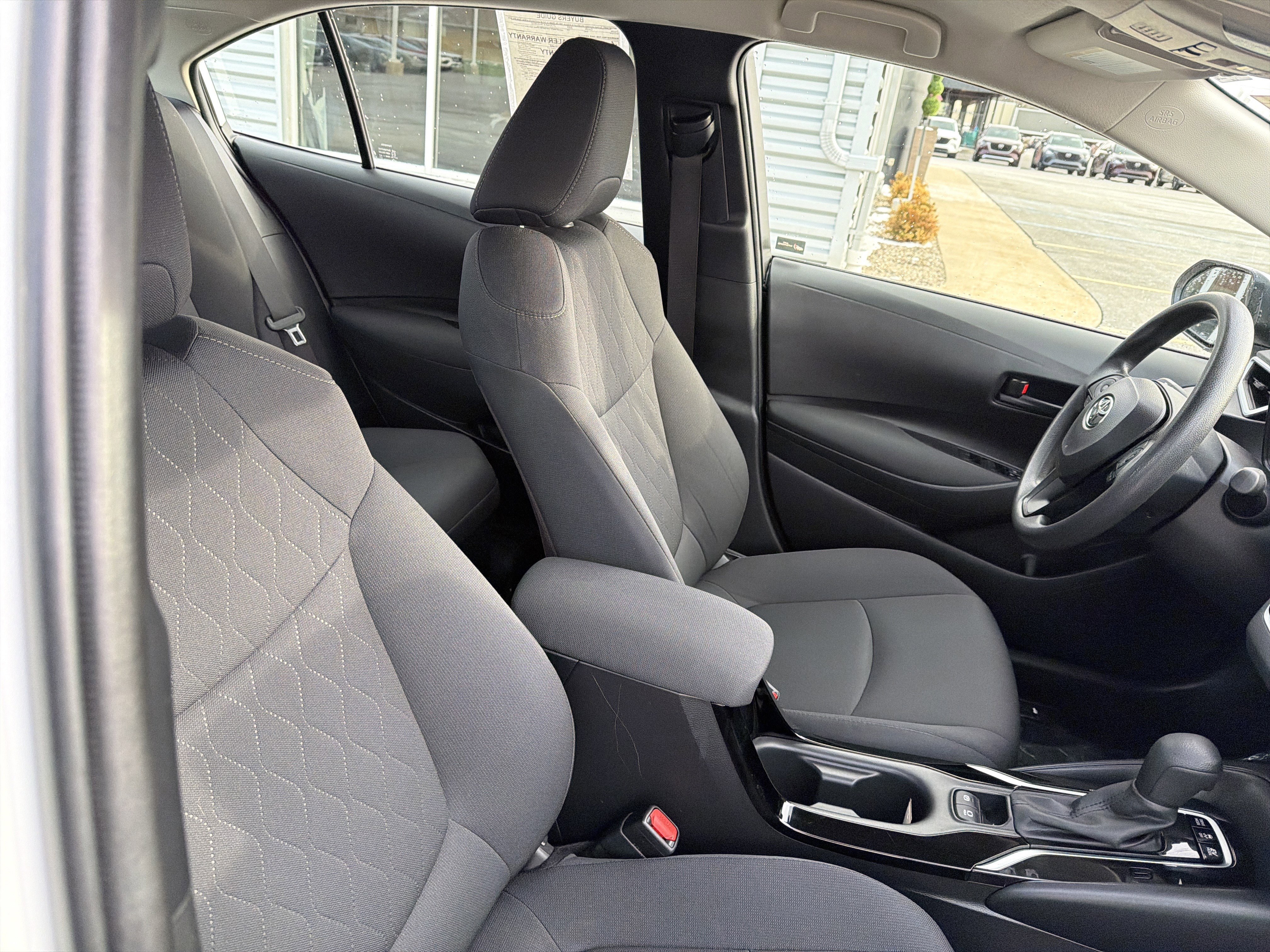 Used 2022 Toyota Corolla LE image 49