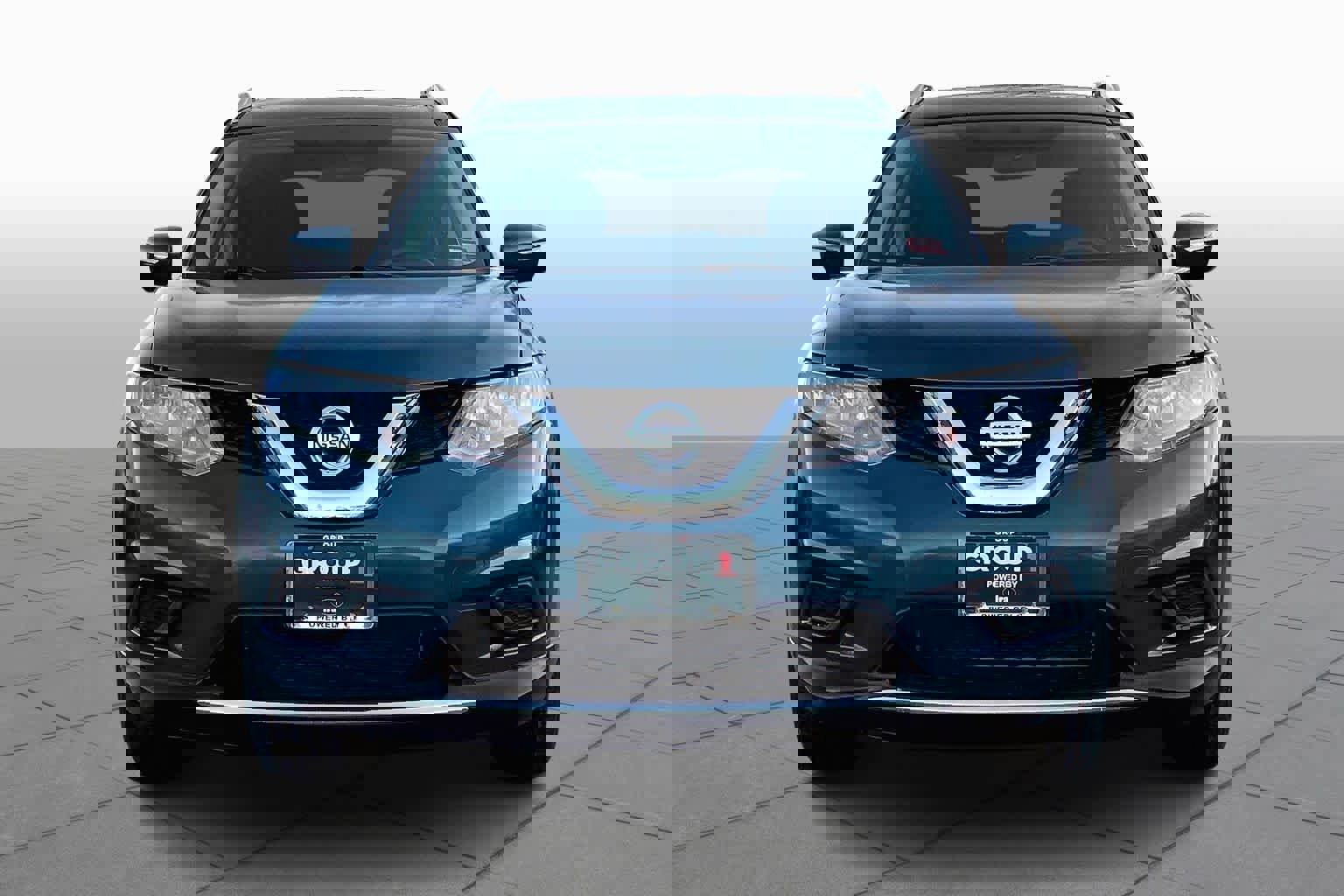 Used 2014 Nissan Rogue SV w/ SV Premium Package image 4