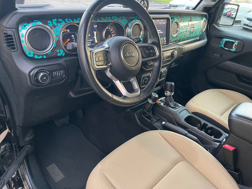 Used 2021 Jeep Wrangler Unlimited Sahara AWD/4WD image 5