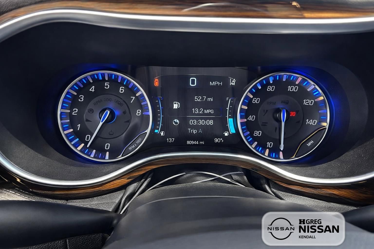 Used 2023 Chrysler Pacifica Limited FWD image 10