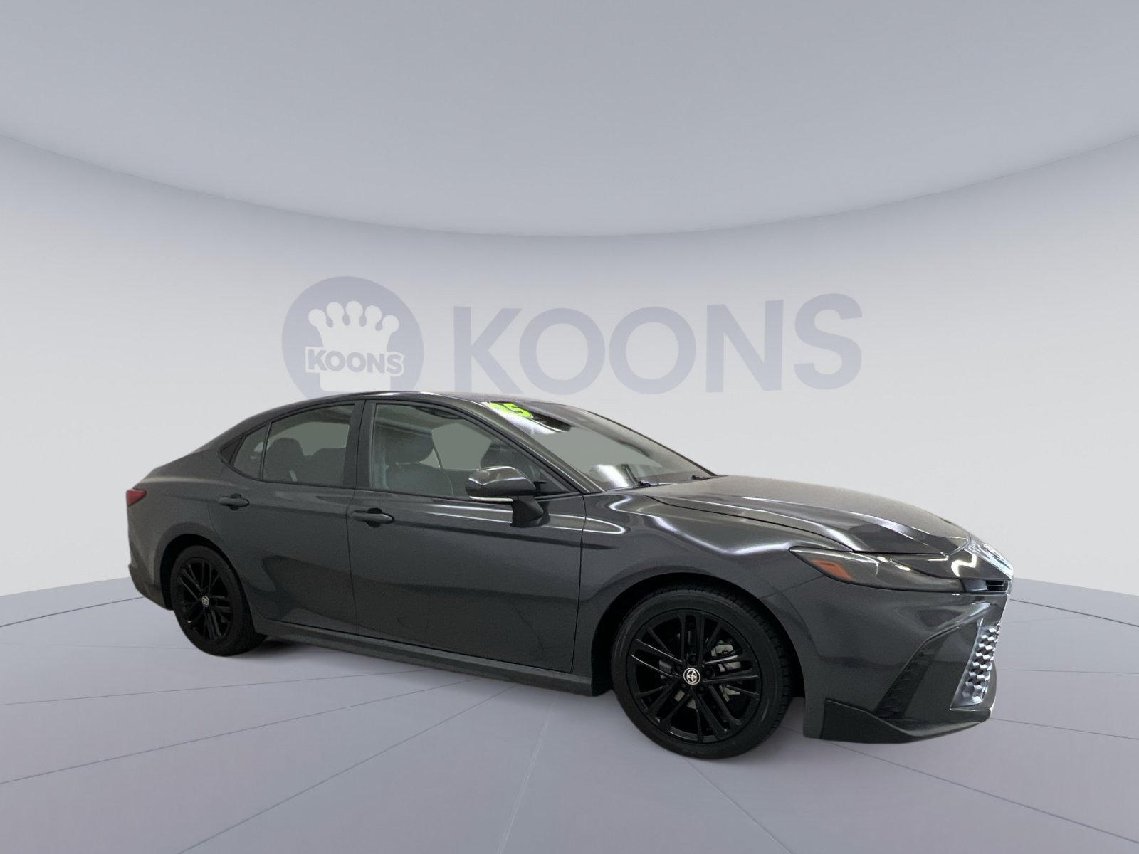 Used 2025 Toyota Camry SE FWD image 10