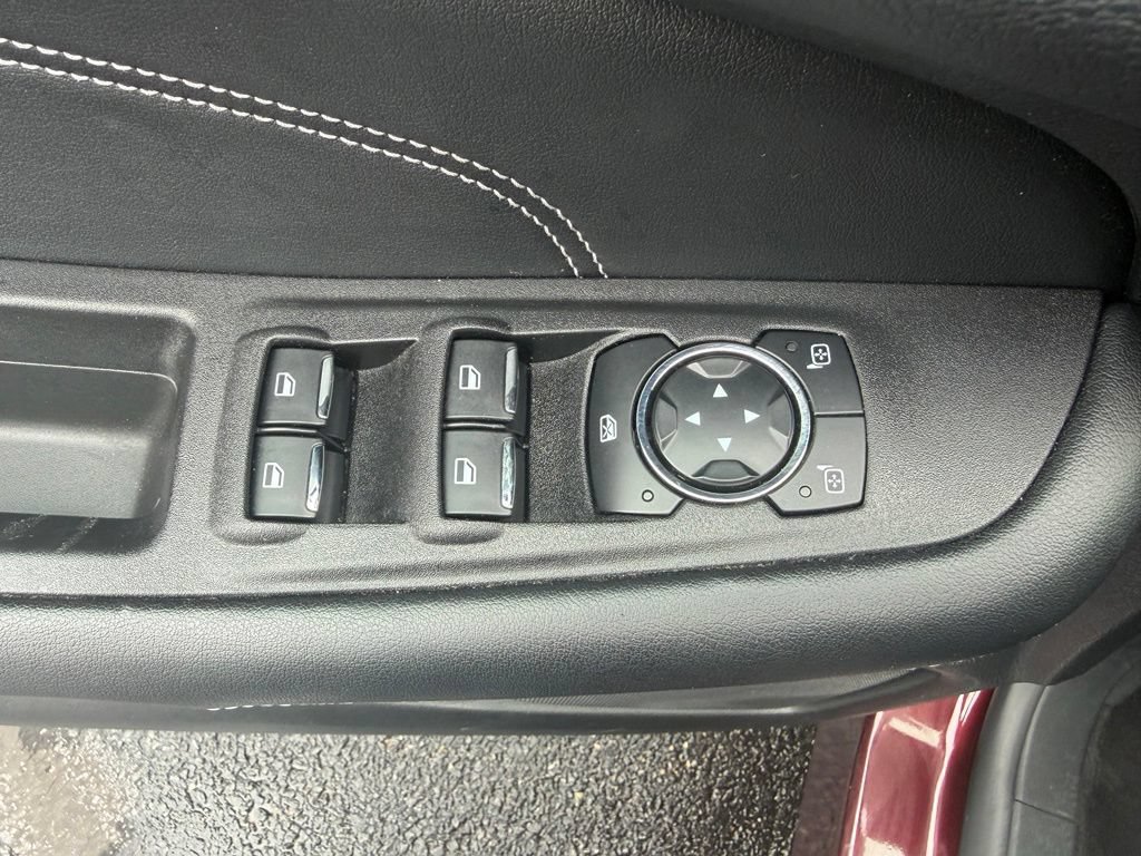 Used 2024 Ford Edge Titanium AWD/4WD image 22