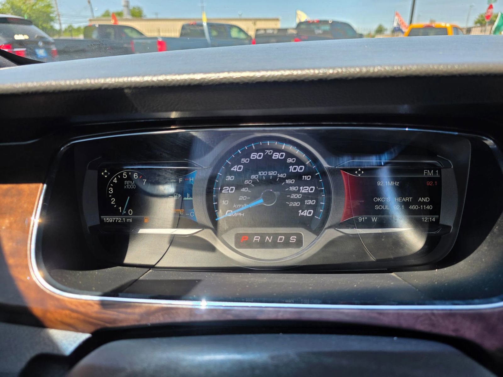 Used 2017 Ford Taurus Limited FWD image 16