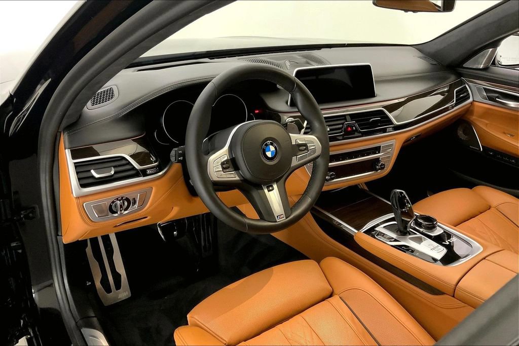 Used 2019 BMW M760i xDrive w/ Luxury Rear Seating Package image 21