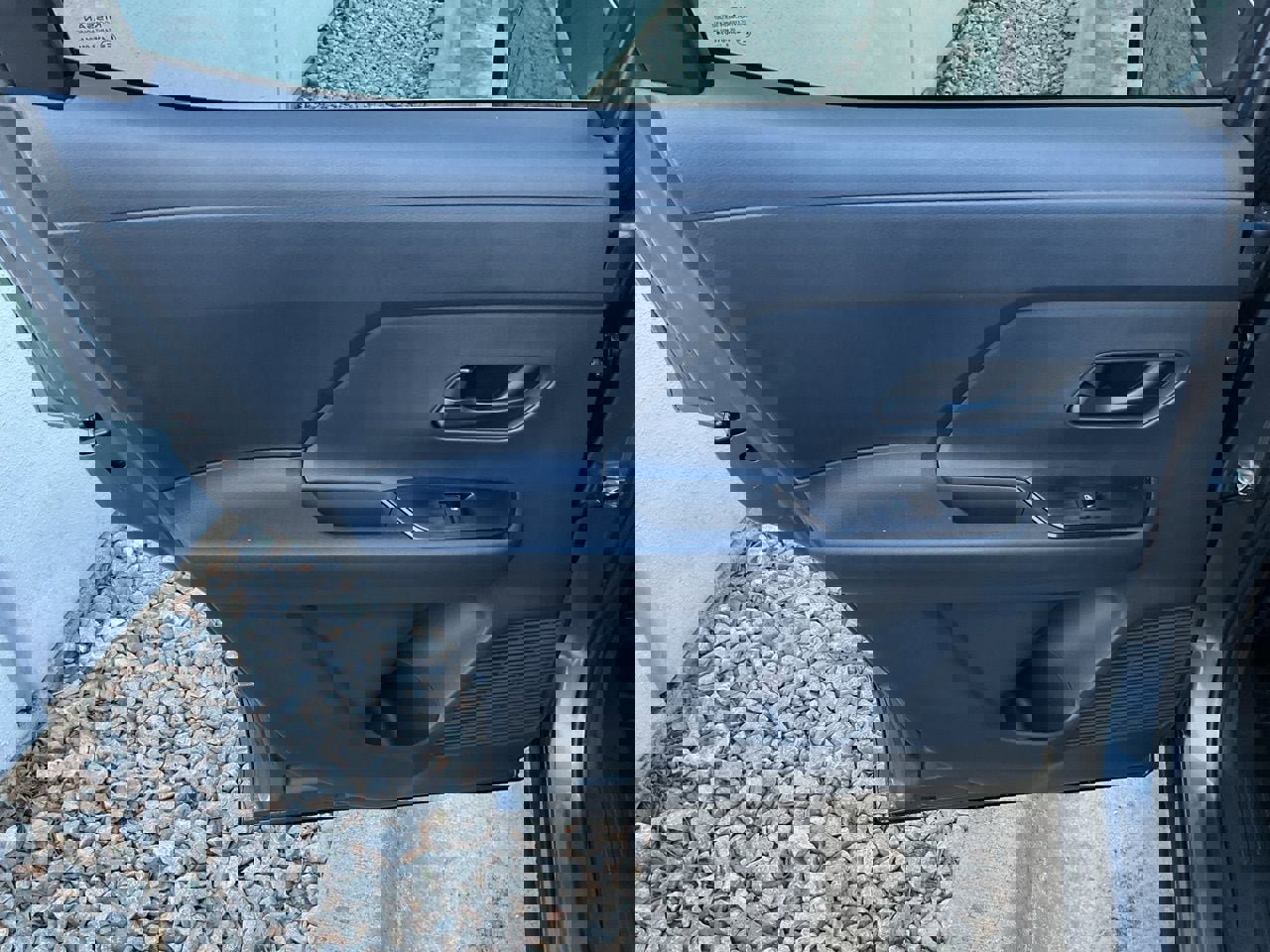 New 2026 Nissan Kicks S image 17