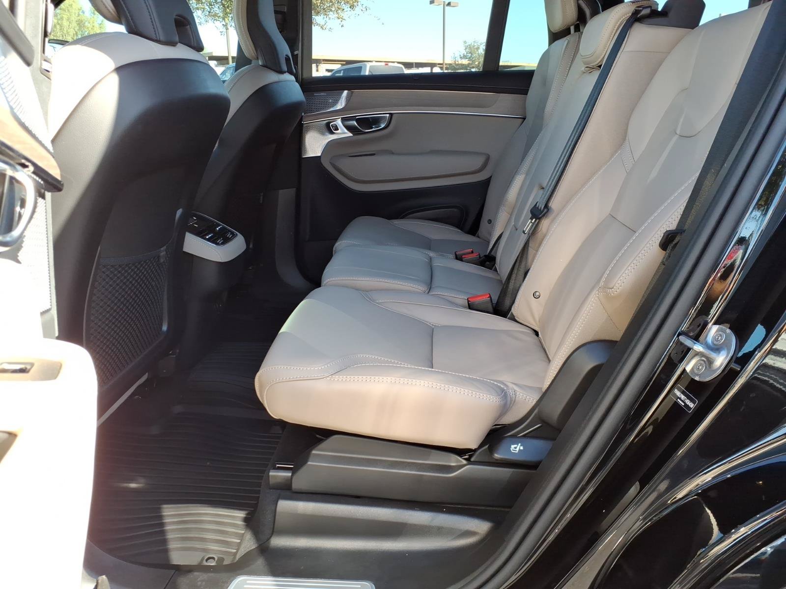 Used 2026 Volvo XC90 B6 Ultra w/ Lounge Package AWD/4WD image 18