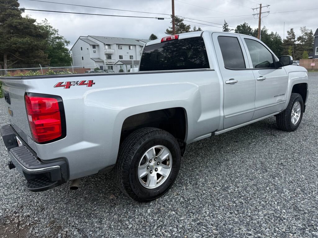 Used 2019 Chevrolet Silverado 1500 LT AWD/4WD image 4