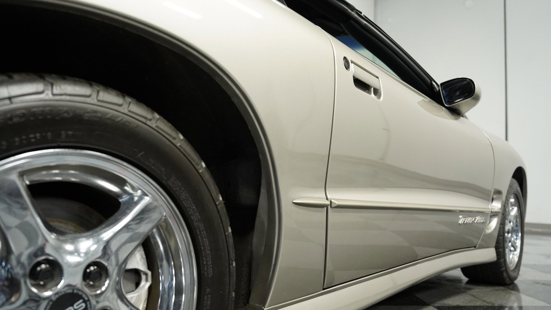 Used 1999 Pontiac Firebird Trans Am image 22