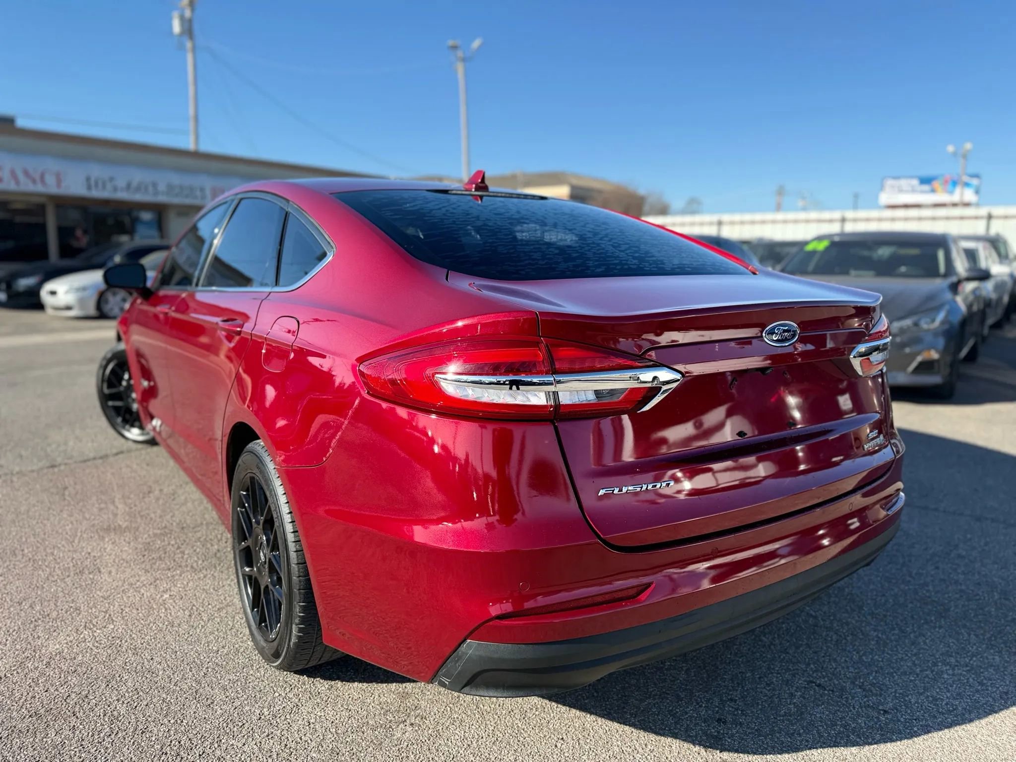 Used 2019 Ford Fusion SE FWD image 6