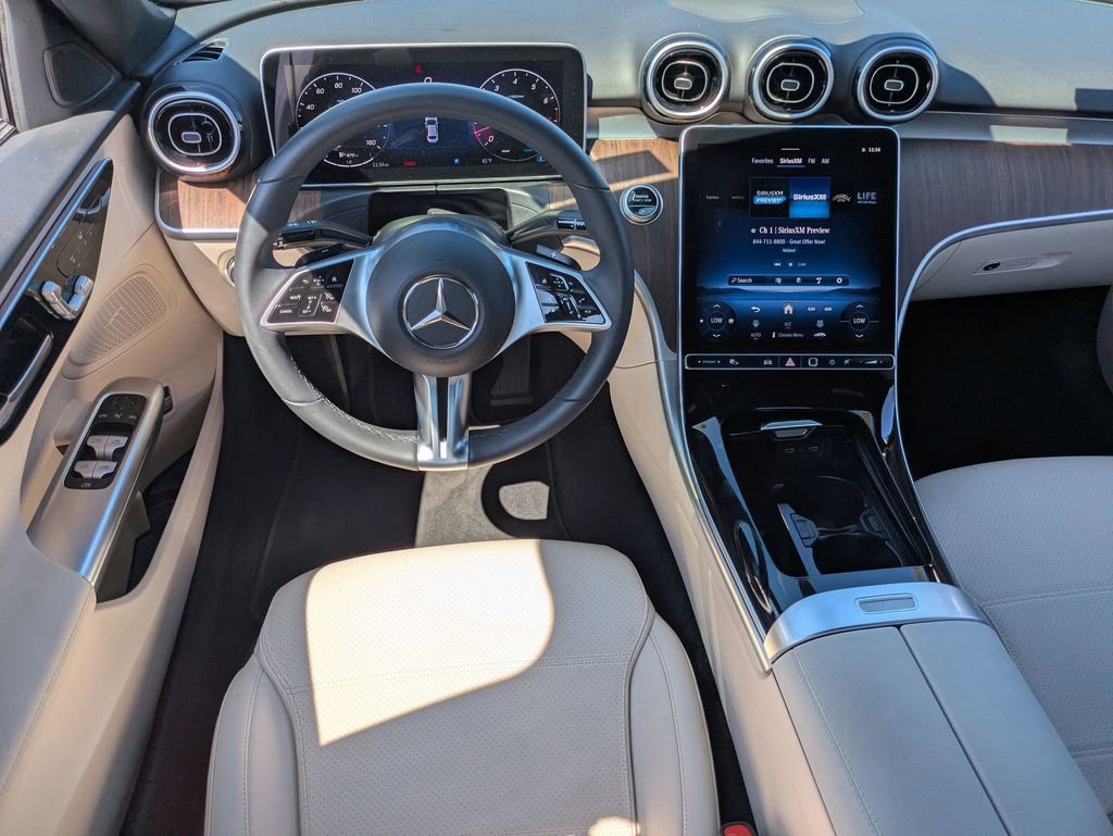 Used 2025 Mercedes-Benz C 300 Sedan image 24
