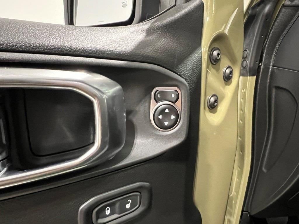 New 2026 Jeep Wrangler Unlimited Rubicon w/ Safety Group image 20