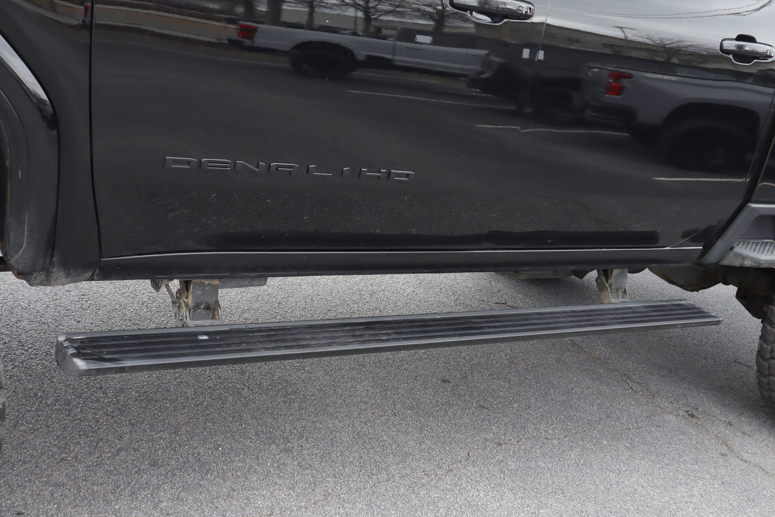 Used 2025 GMC Sierra 2500 Denali Ultimate image 39