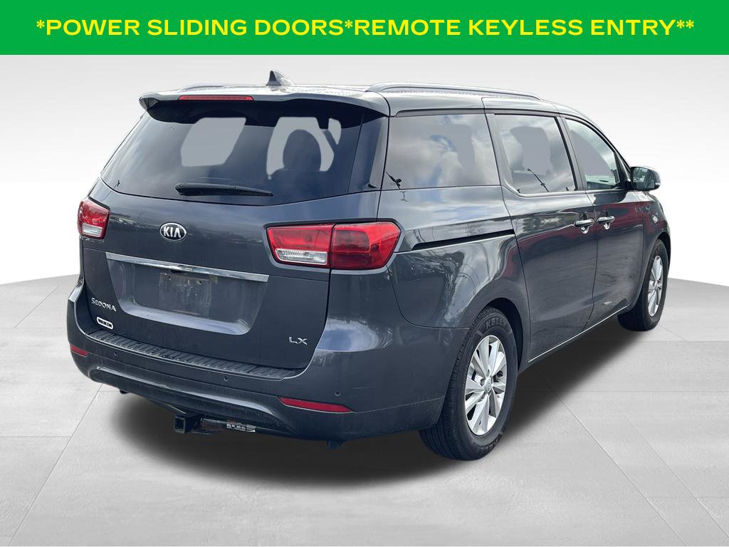 Used 2017 Kia Sedona LX w/ LX Essentials Premium Package FWD image 7