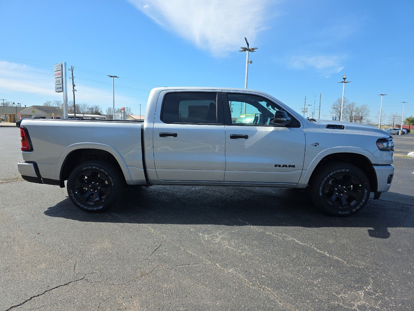 New 2026 RAM 1500 4x4 Crew Cab image 4