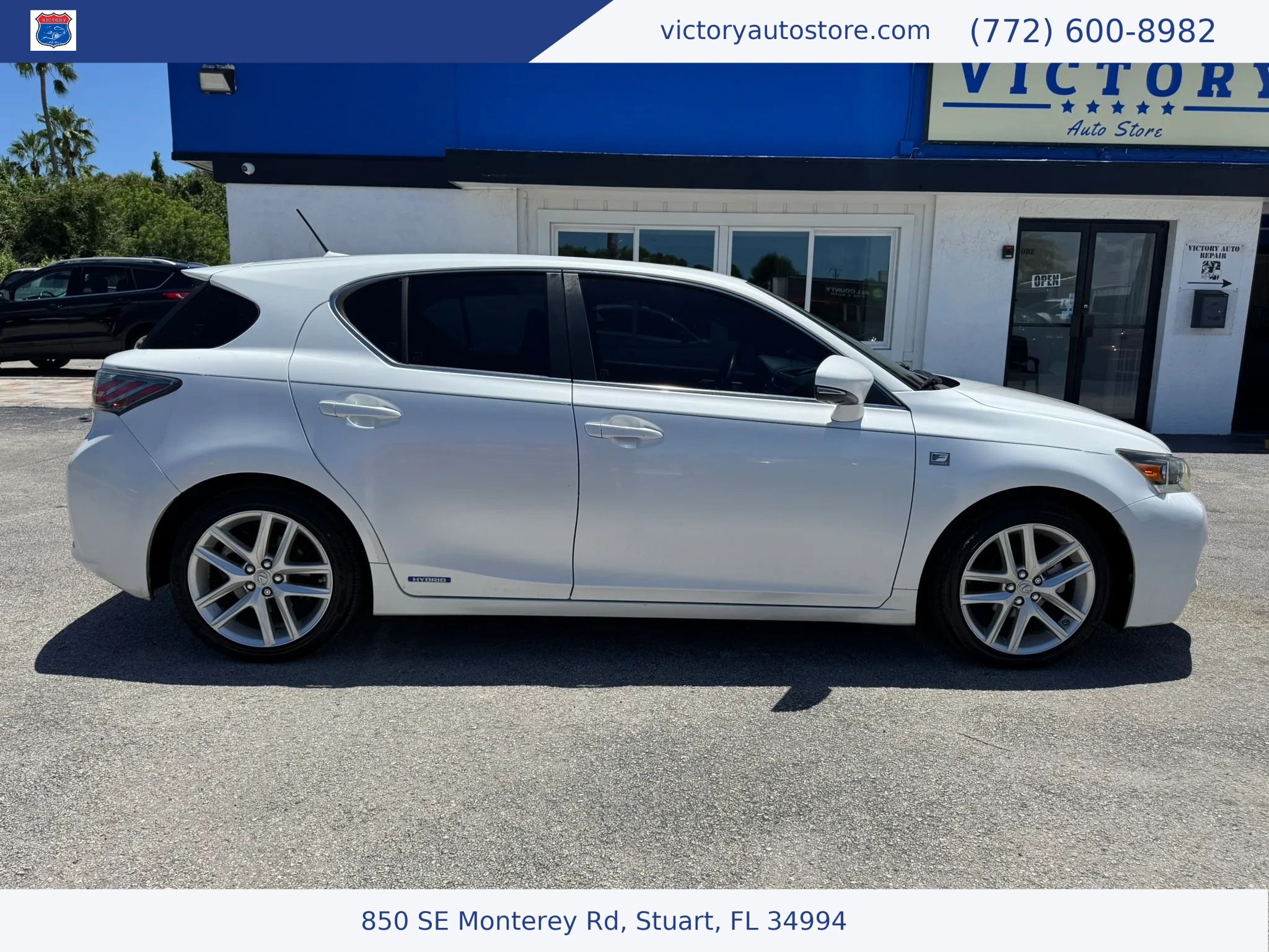 Used 2012 Lexus CT 200h Premium w/ Premium Audio Pkg (F Sport) FWD image 11