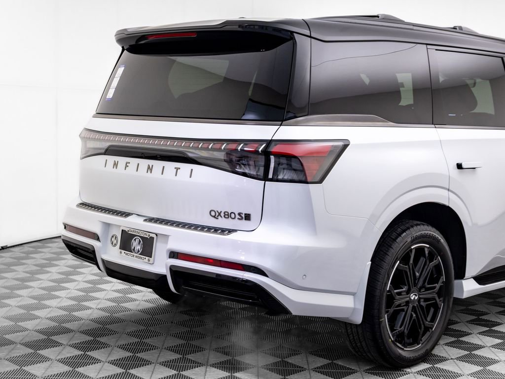 New 2026 INFINITI QX80 4WD w/ Sport Exterior Package image 34