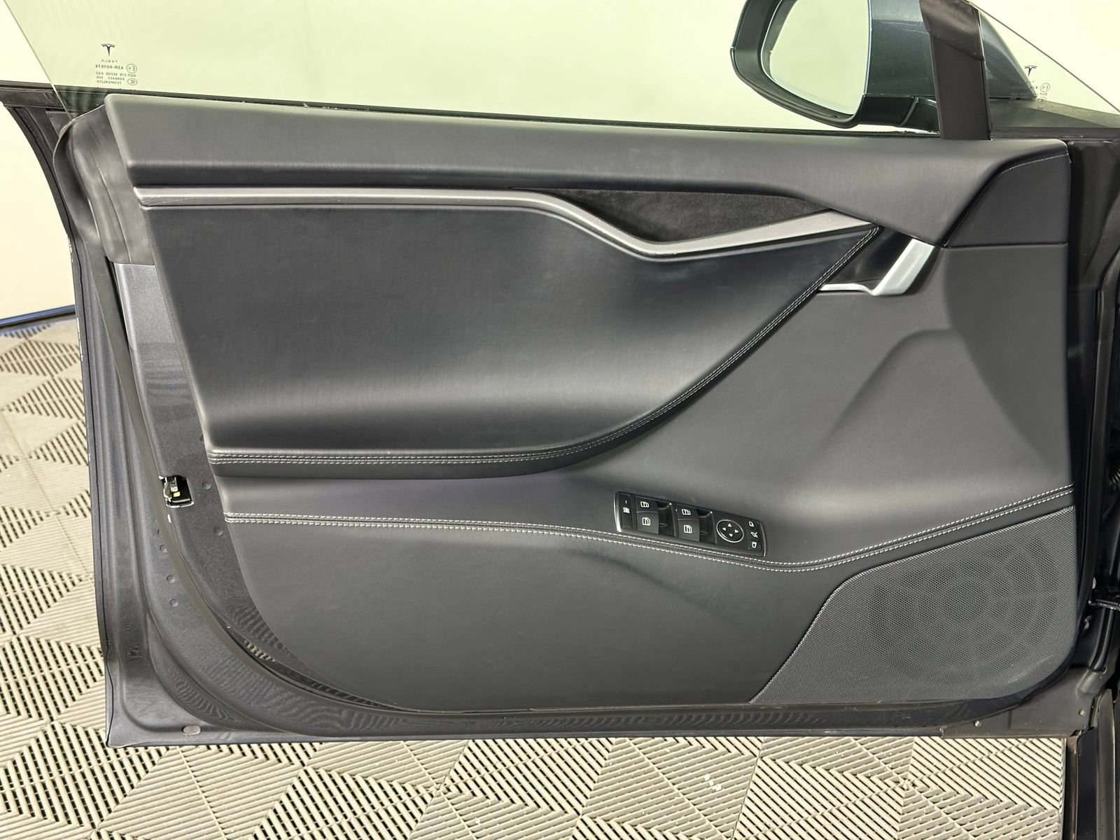 Used 2019 Tesla Model S 100D AWD/4WD image 40