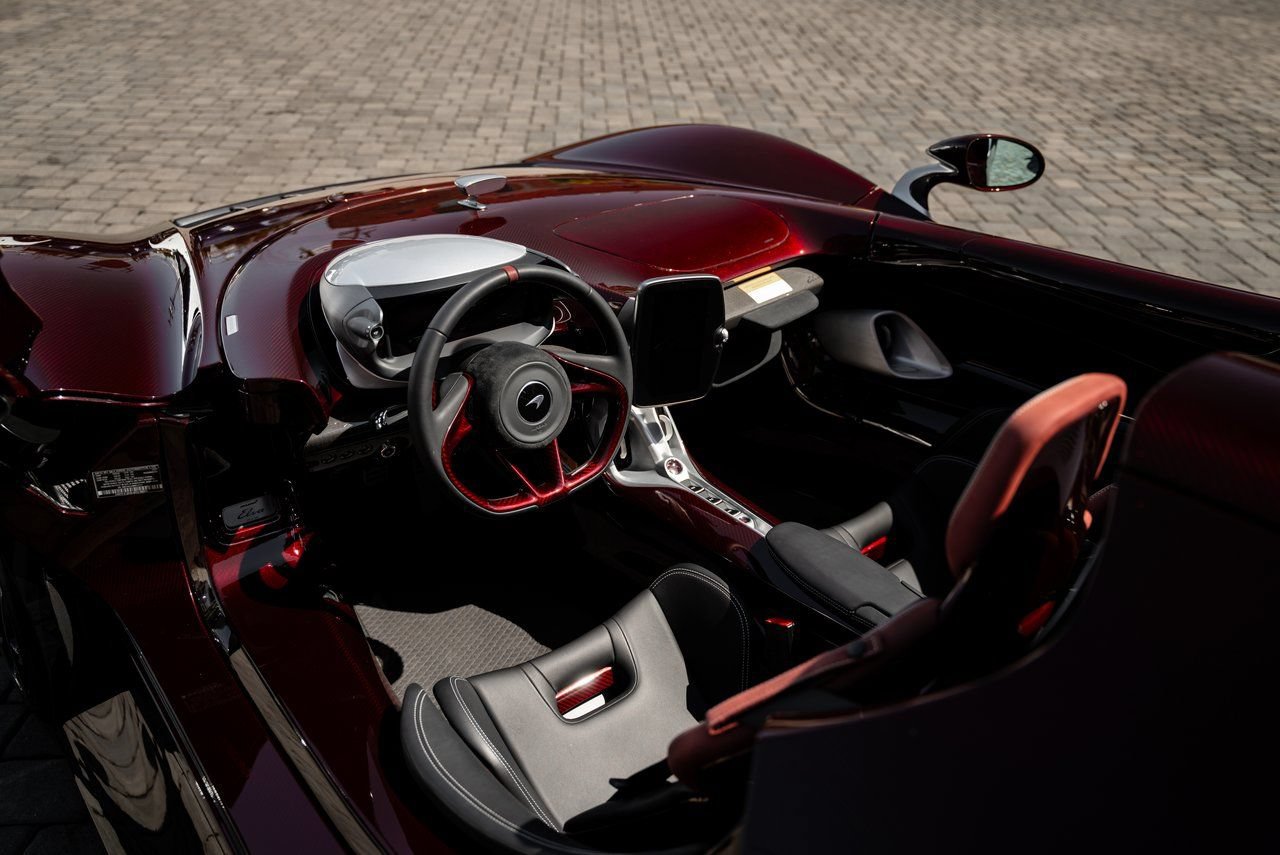 Used 2021 McLaren Elva RWD image 8