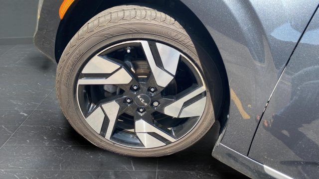 Used 2023 Kia Soul GT-Line w/ GT-Line Technology Package FWD image 30