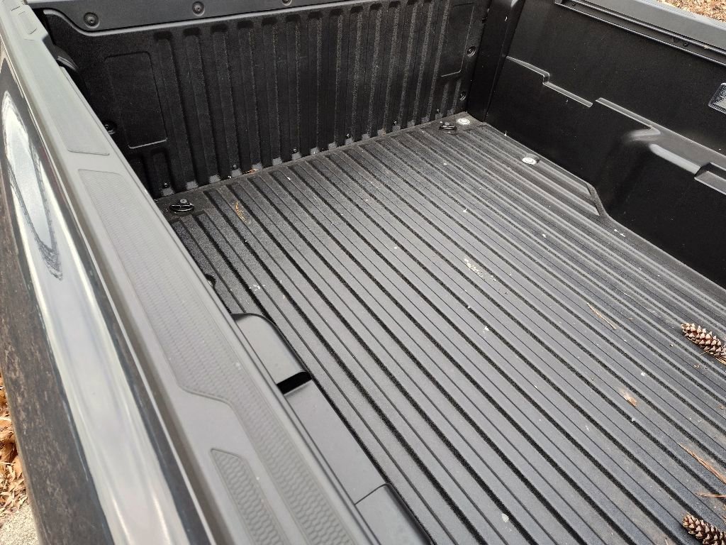 Used 2025 Toyota Tacoma SR w/ SR Upgrade Package image 4