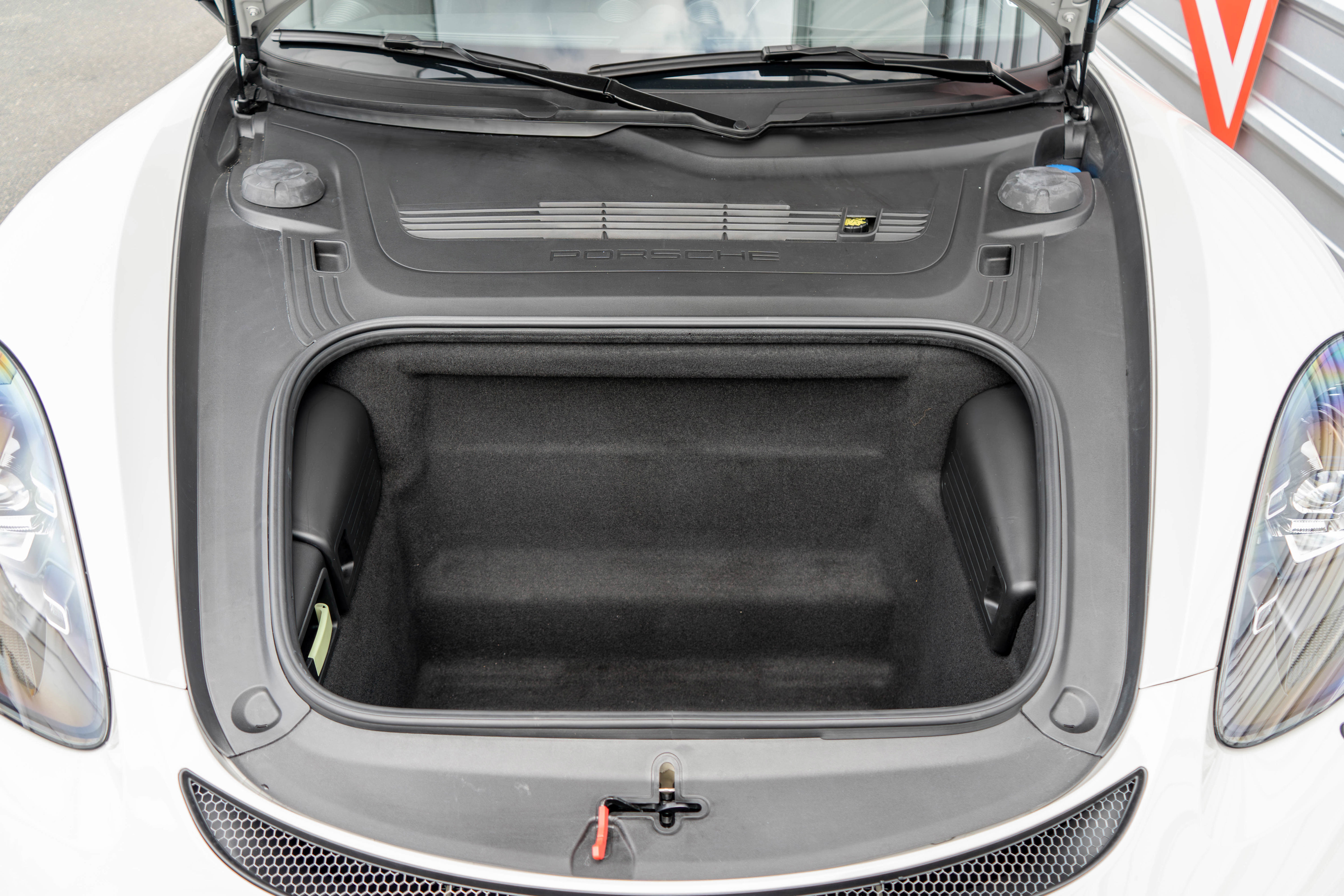 Used 2022 Porsche 718 Boxster Spyder w/ Light Design Package RWD image 33