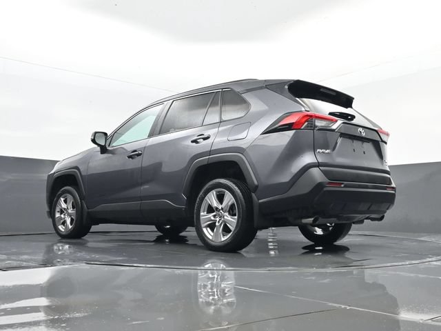 Used 2022 Toyota RAV4 XLE AWD/4WD image 21