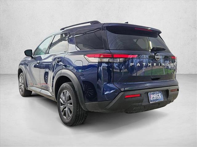 Used 2025 Nissan Pathfinder SV FWD image 6