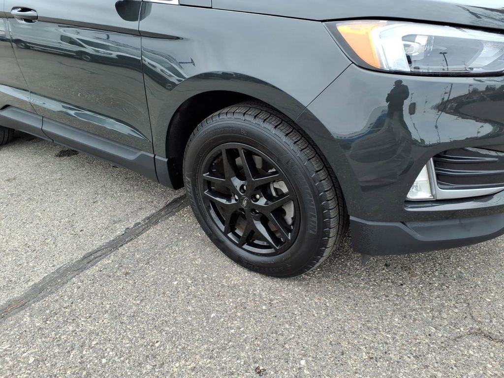 Certified 2023 Ford Edge SEL w/ Convenience Package AWD/4WD image 5