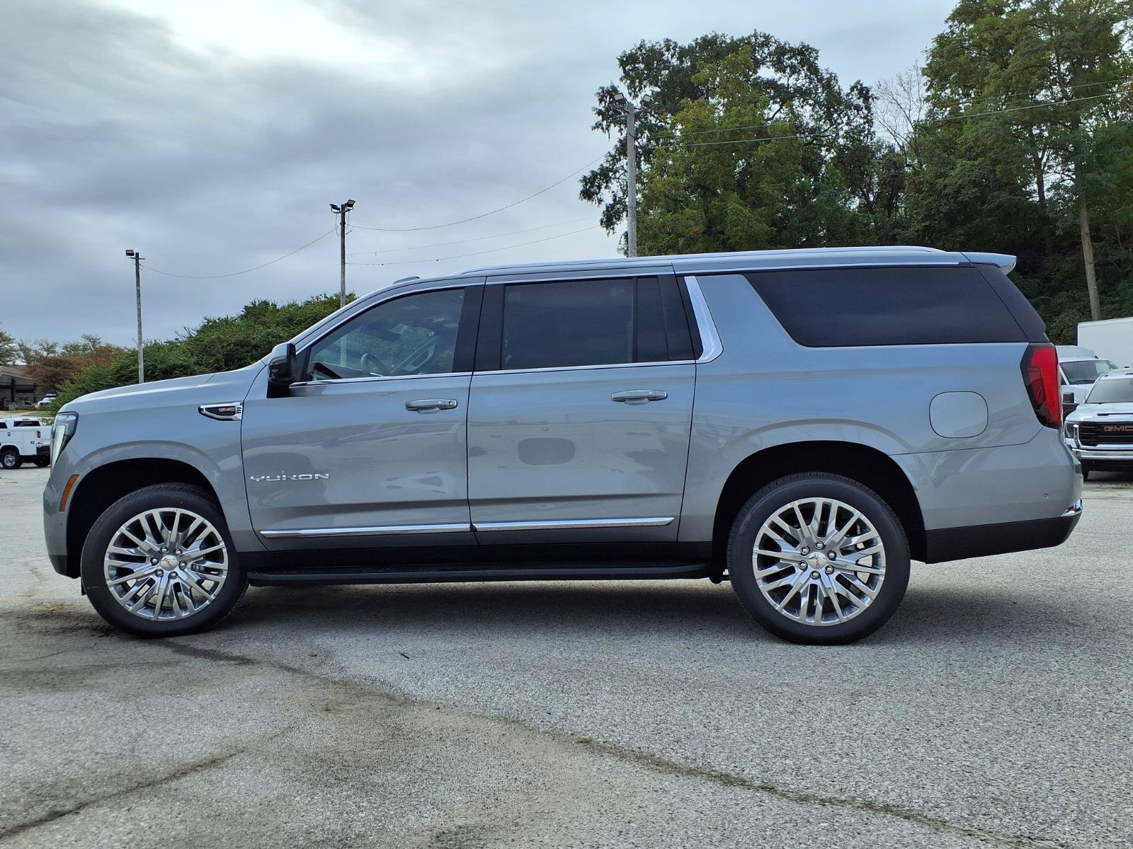 New 2027 GMC Yukon XL Elevation w/ Elevation Premium Package AWD/4WD image 29