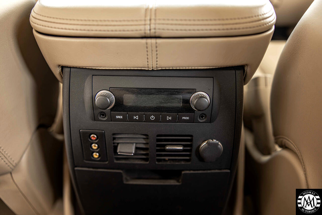 Used 2010 Cadillac Escalade EXT Luxury image 32