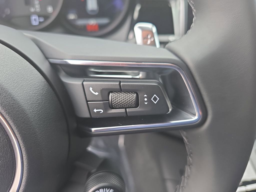 New 2026 Porsche Macan image 35