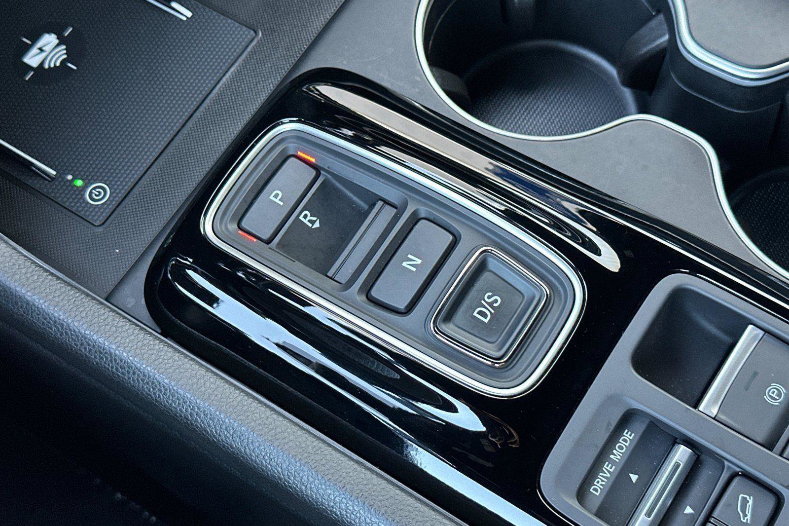 Certified 2025 Honda Pilot Black Edition image 22