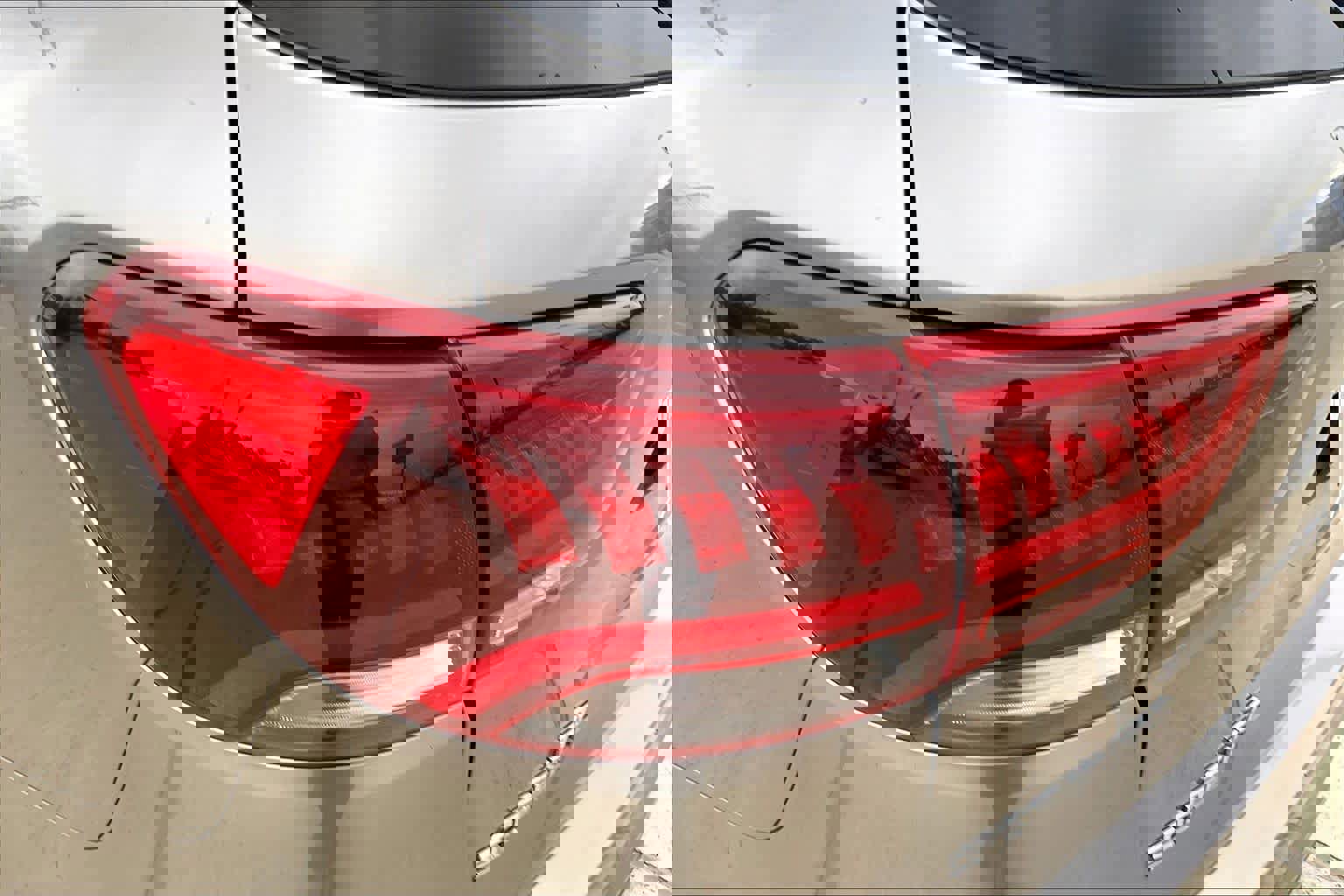 Used 2019 Kia Sorento EX image 27