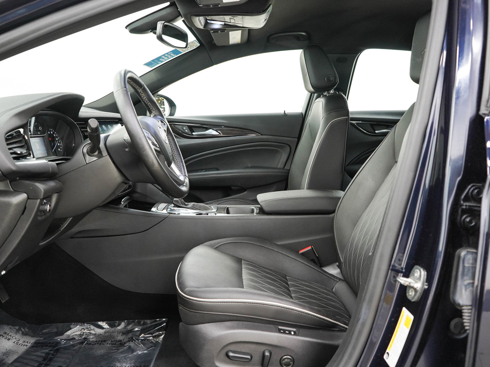Used 2019 Buick Regal Avenir FWD image 21
