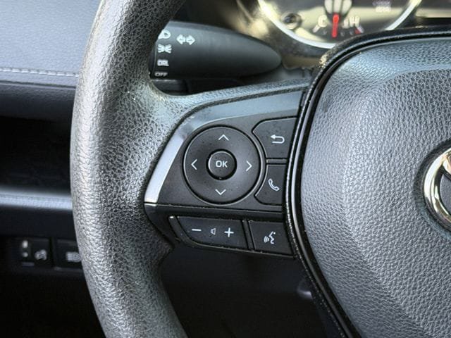 Used 2021 Toyota RAV4 LE FWD image 13