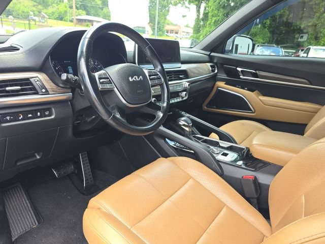 Used 2022 Kia Telluride SX w/ Towing Package FWD image 25