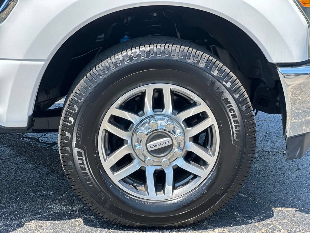 Certified 2017 Ford F250 Lariat w/ Lariat Value Package RWD image 28