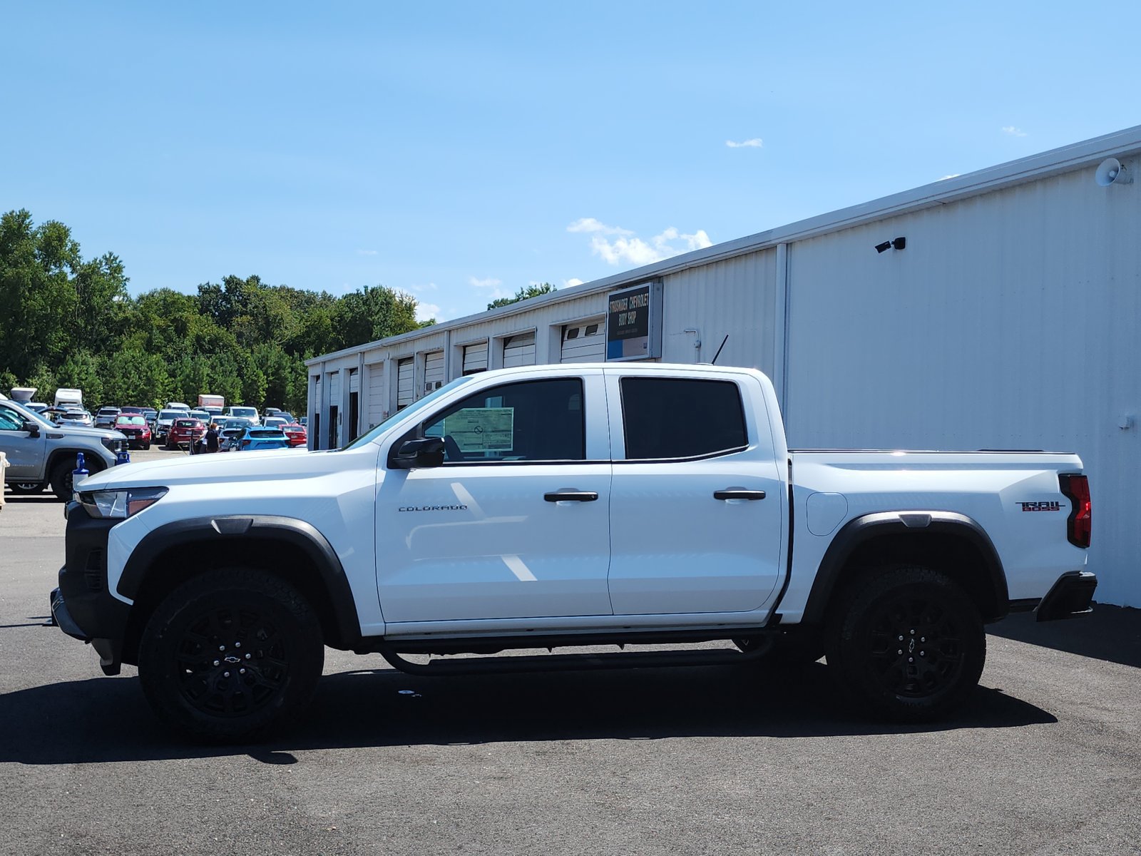 New 2026 Chevrolet Colorado Trail Boss AWD/4WD image 2