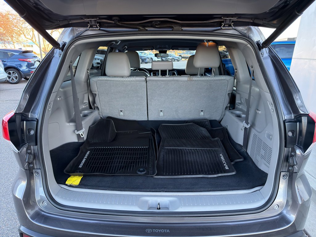 Used 2019 Toyota Highlander Plus image 18