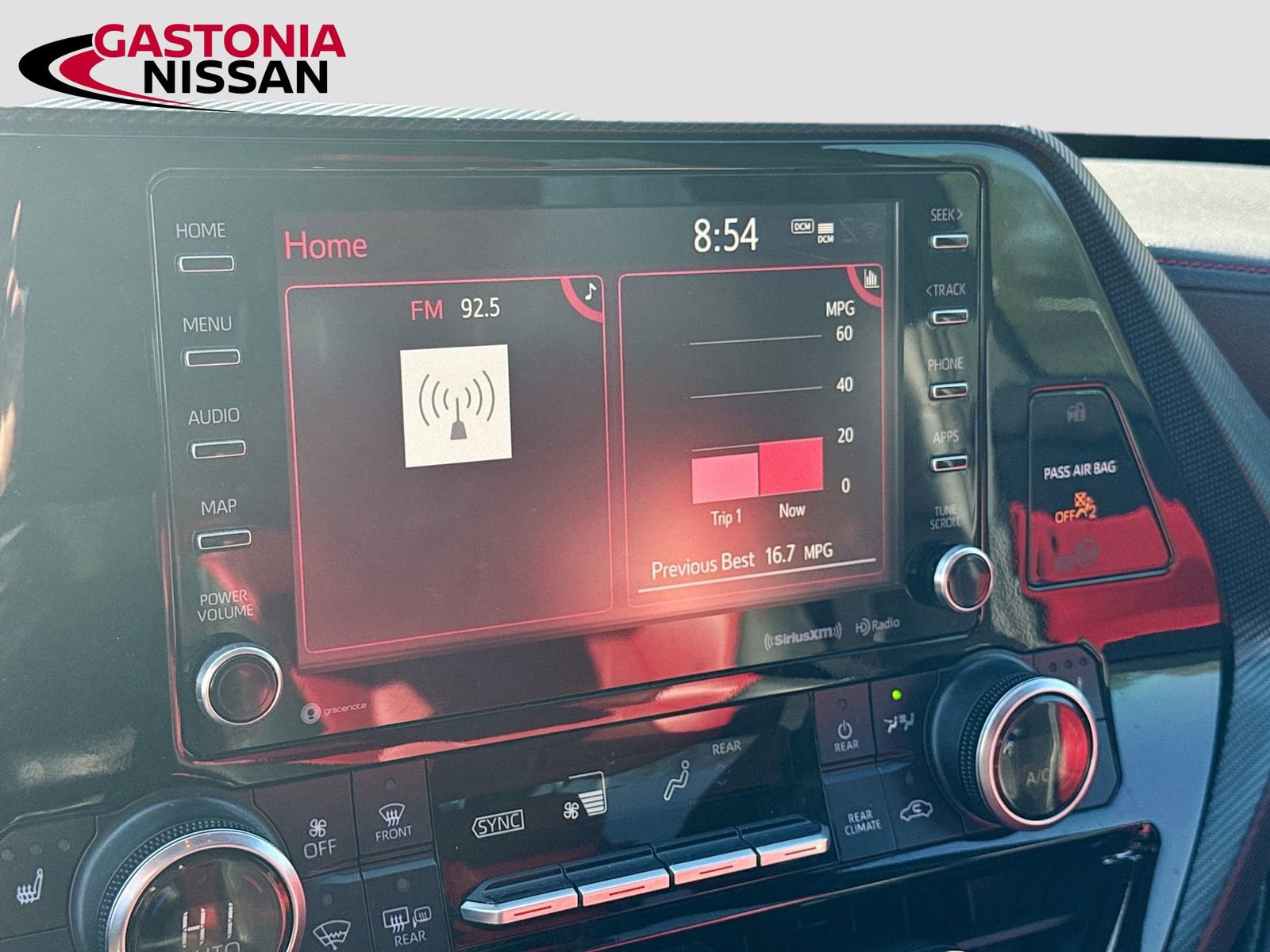 Used 2021 Toyota Highlander XSE image 18