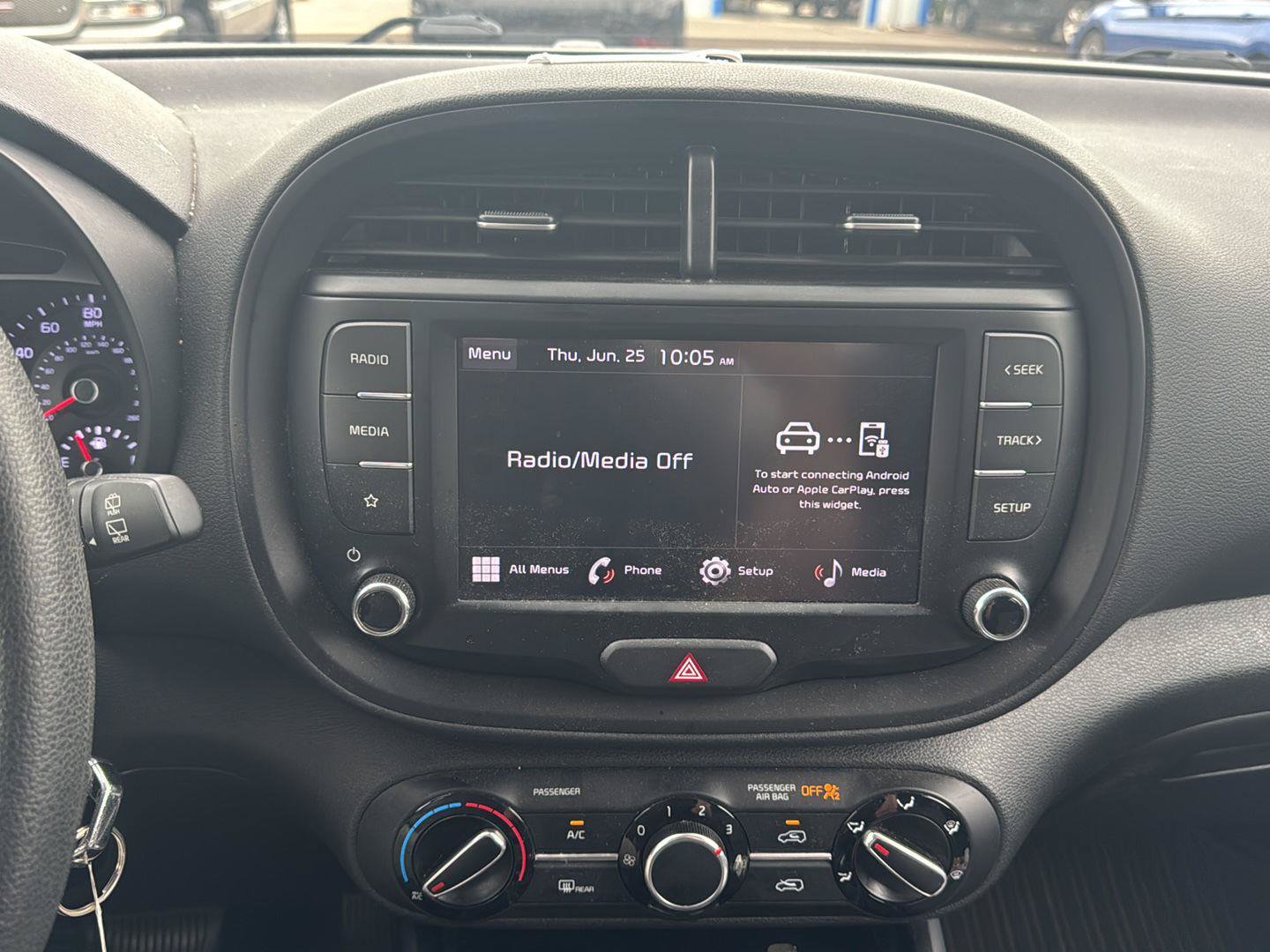 Used 2022 Kia Soul LX FWD image 11