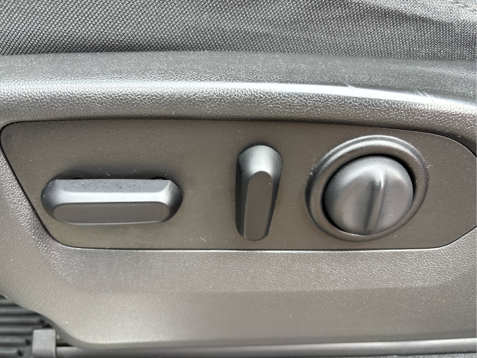 Used 2020 Chevrolet Silverado 1500 LT Trail Boss image 9