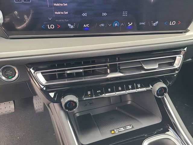 New 2026 Chevrolet Traverse LT w/ Midnight/Sport Edition image 34