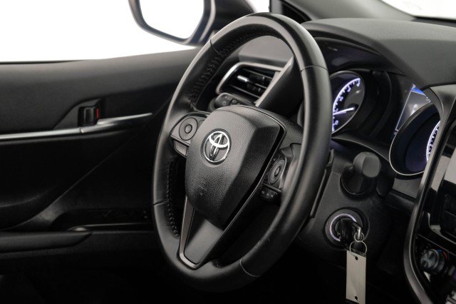 Used 2024 Toyota Camry SE FWD image 13